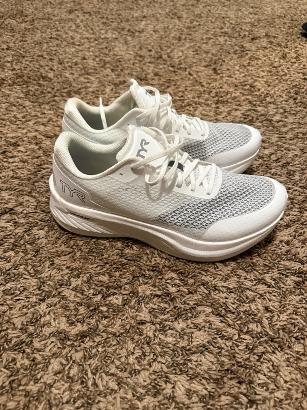 TYR Men's White Valkyrie Speedworks Running Shoes - Picture 2 of 3